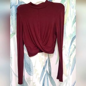 Wine red long sleeve twist accent crop top
